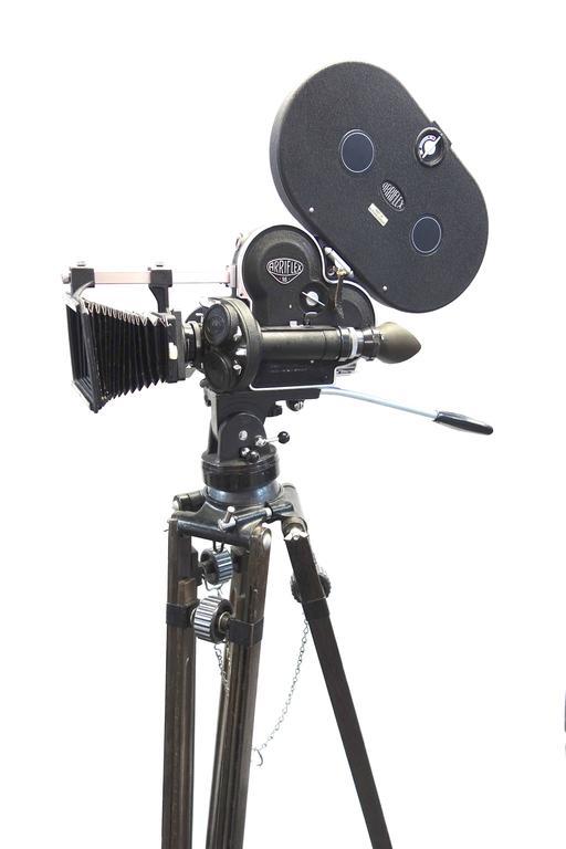 Arriflex Mid 20th Century 16mm Motion Picture Camera, Classic Display ...